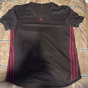 Women’s adidas tshirt